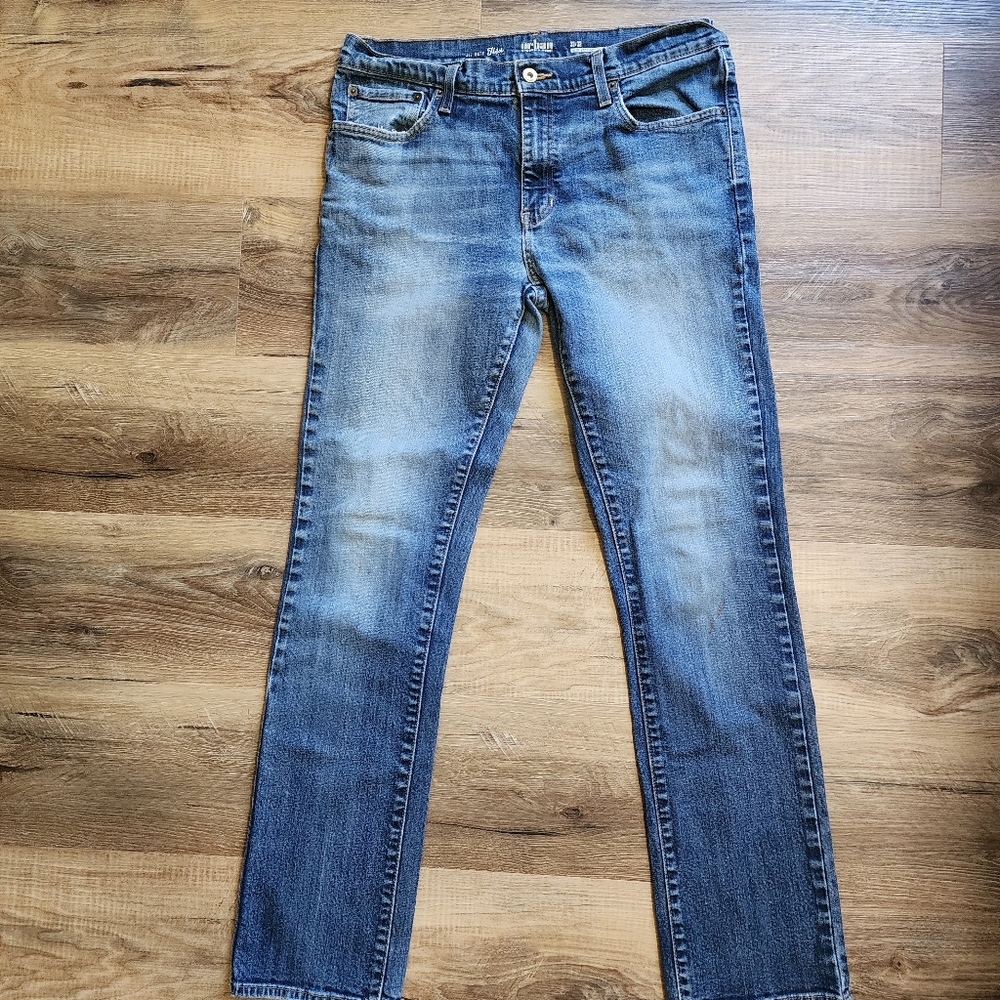 Urban Pipeline Womens Denim Jeans Size 33×32 Slim Straight Fit Distressed Grunge